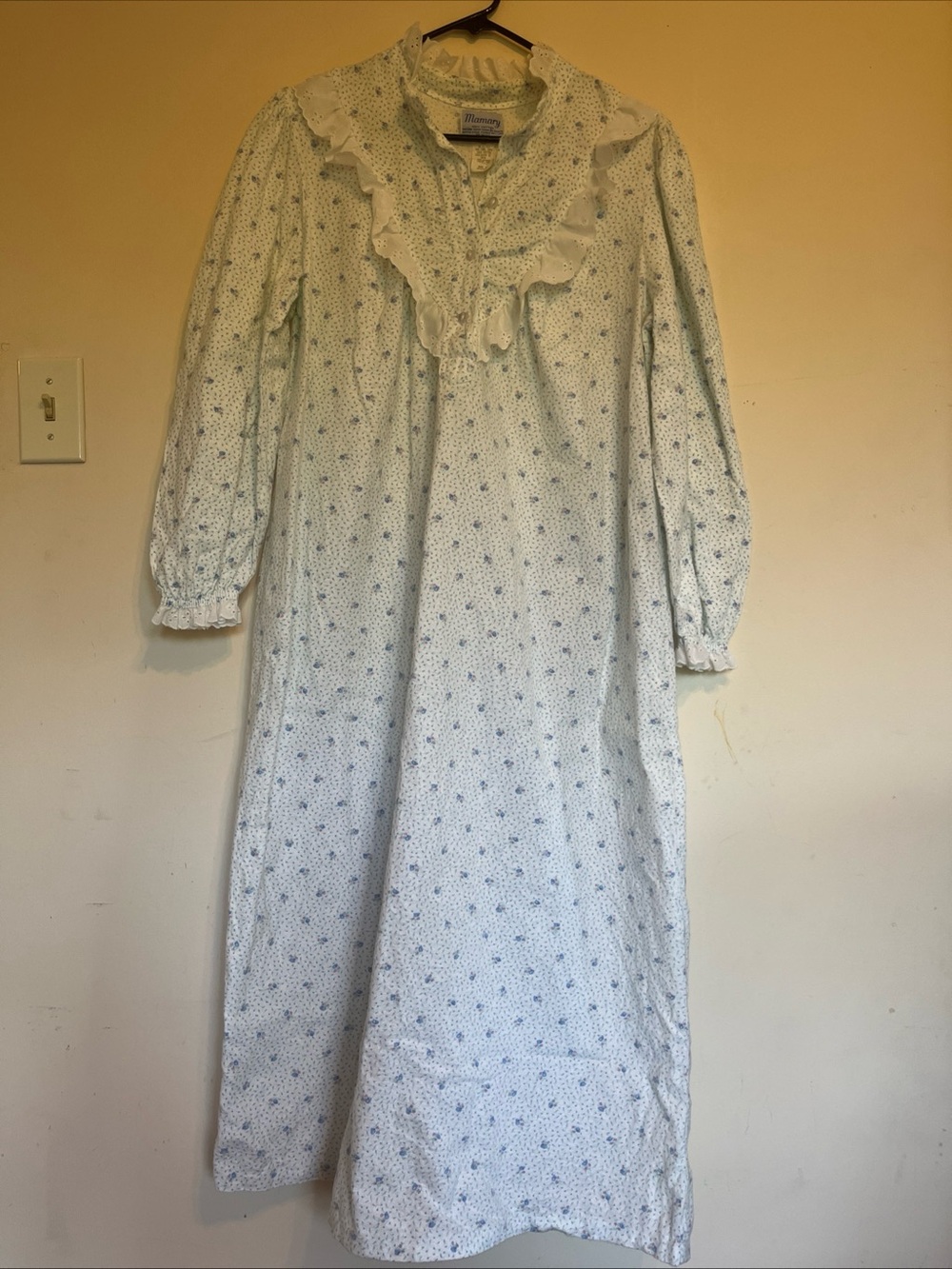 Vintage Mamary 100% Cotton Flannel Long Ruffle Nightgown Light Blue Floral